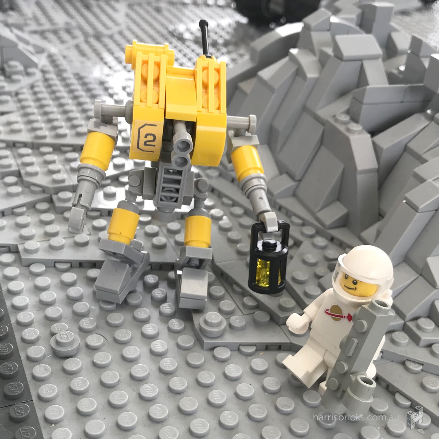 A83-Exploration-Base-Harris-Bricks-001-800x800.j